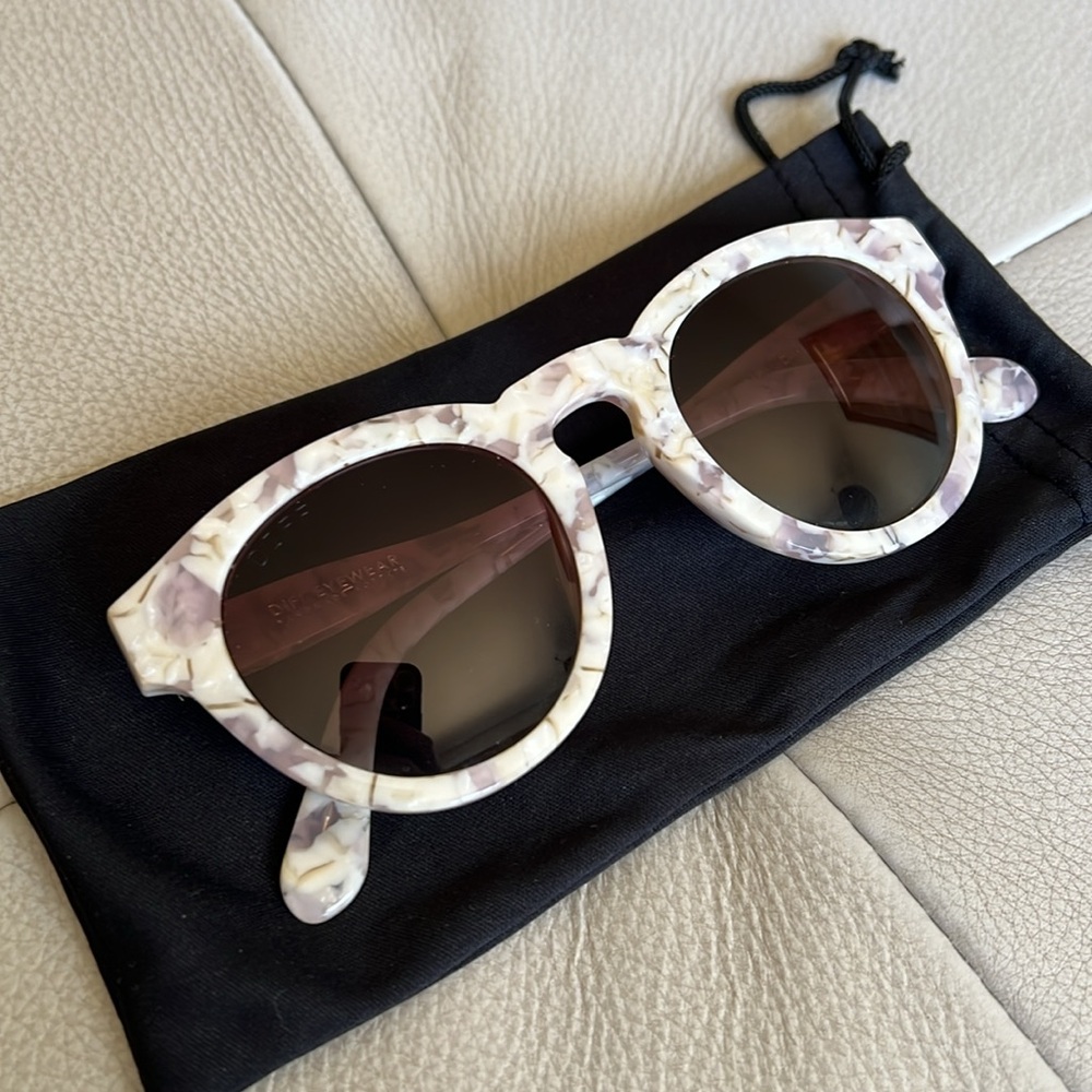 DIFF Dime II pearlescent sunglasses